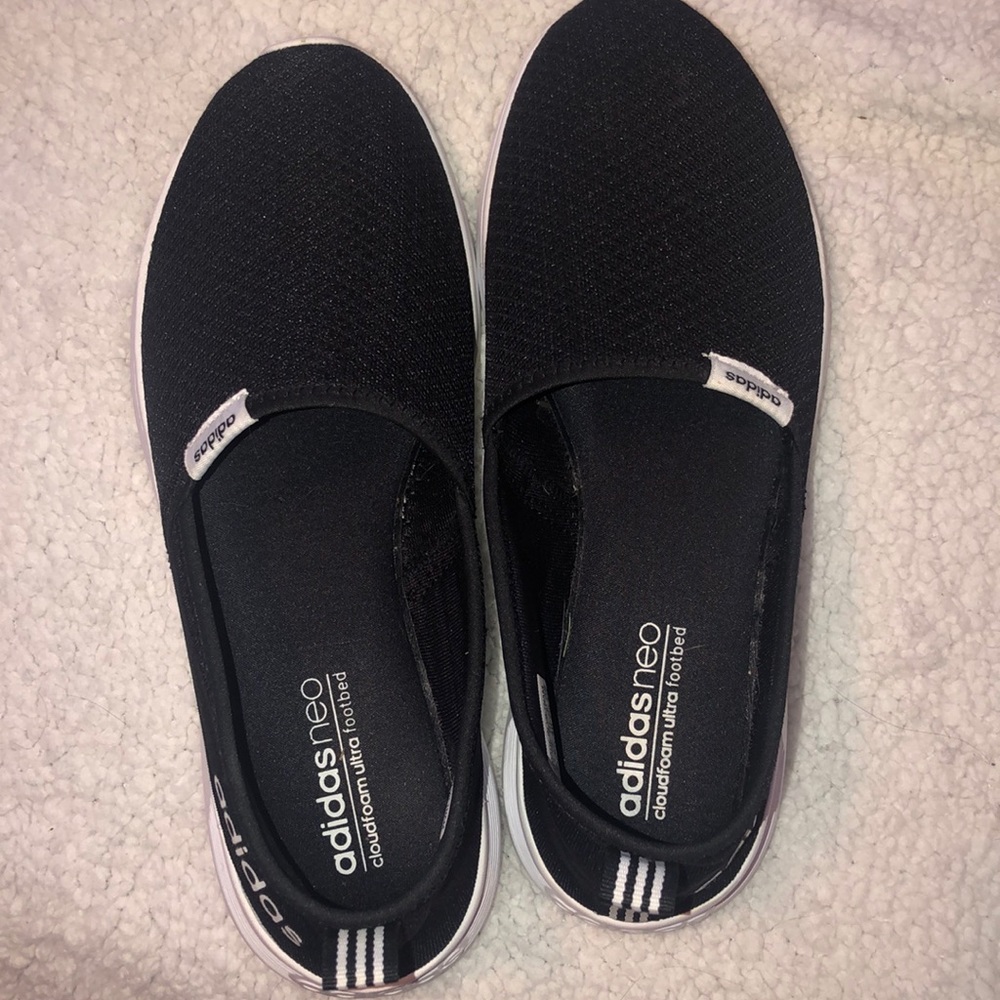 Adidas slip on